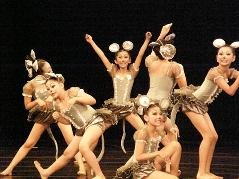 東光舞蹈代表隊參加全國舞蹈比賽
