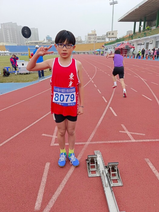 五年級男童60公尺