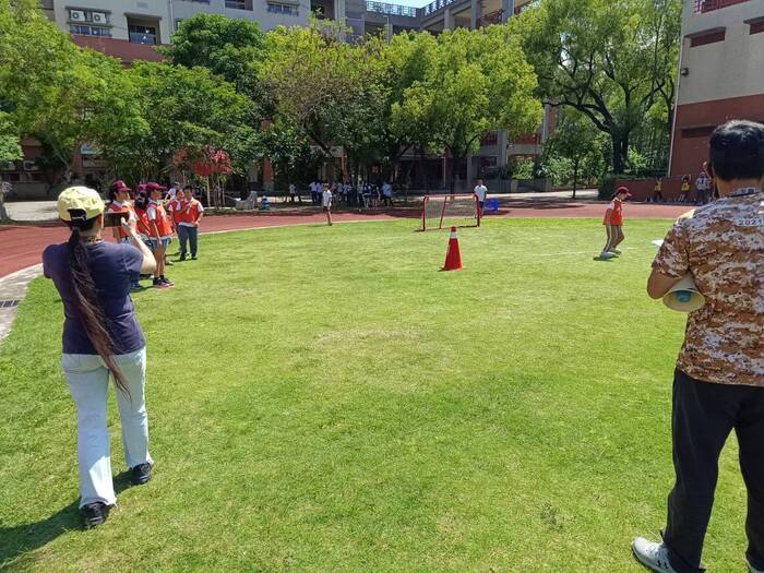 回傳球射門圖片
