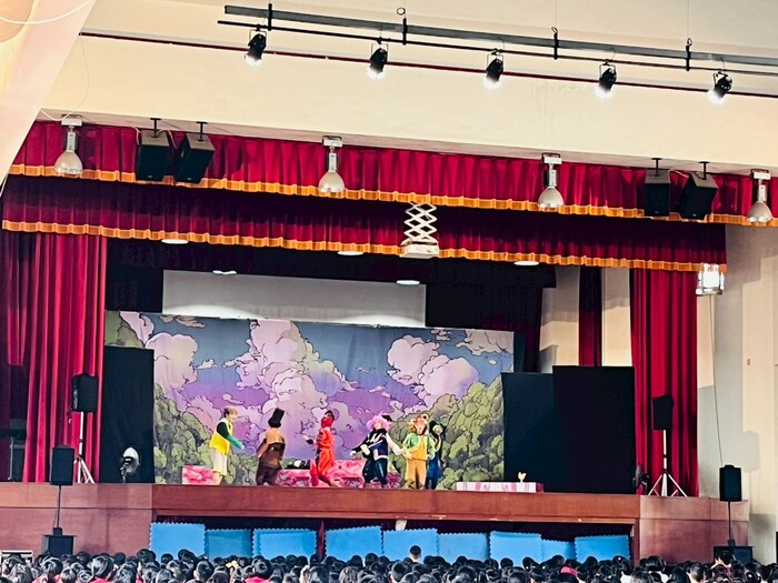 大開劇團蒞校演出