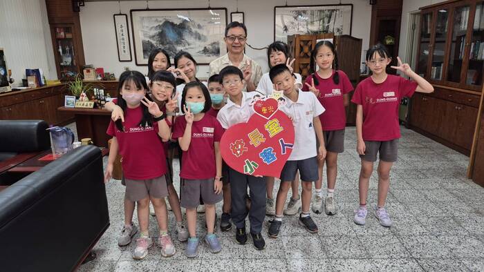 113學年度下學期校長室小客人圖片