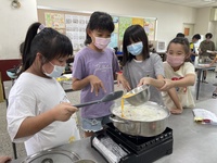 小小廚神出任務，孩子們端出家鄉好滋味圖片