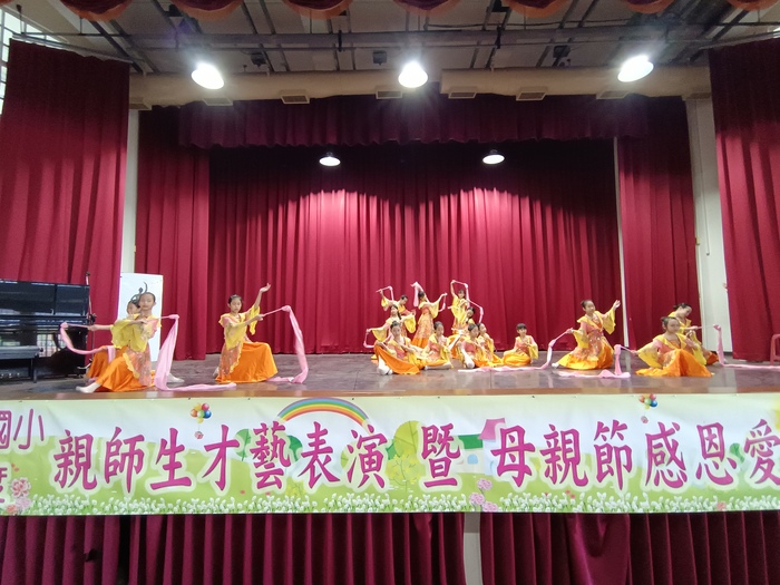 舞蹈表演「漫天舞影 彩雲飛」~輕輕灑落圖片