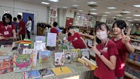 【英文書籍主題書展】~熱烈開展中圖片